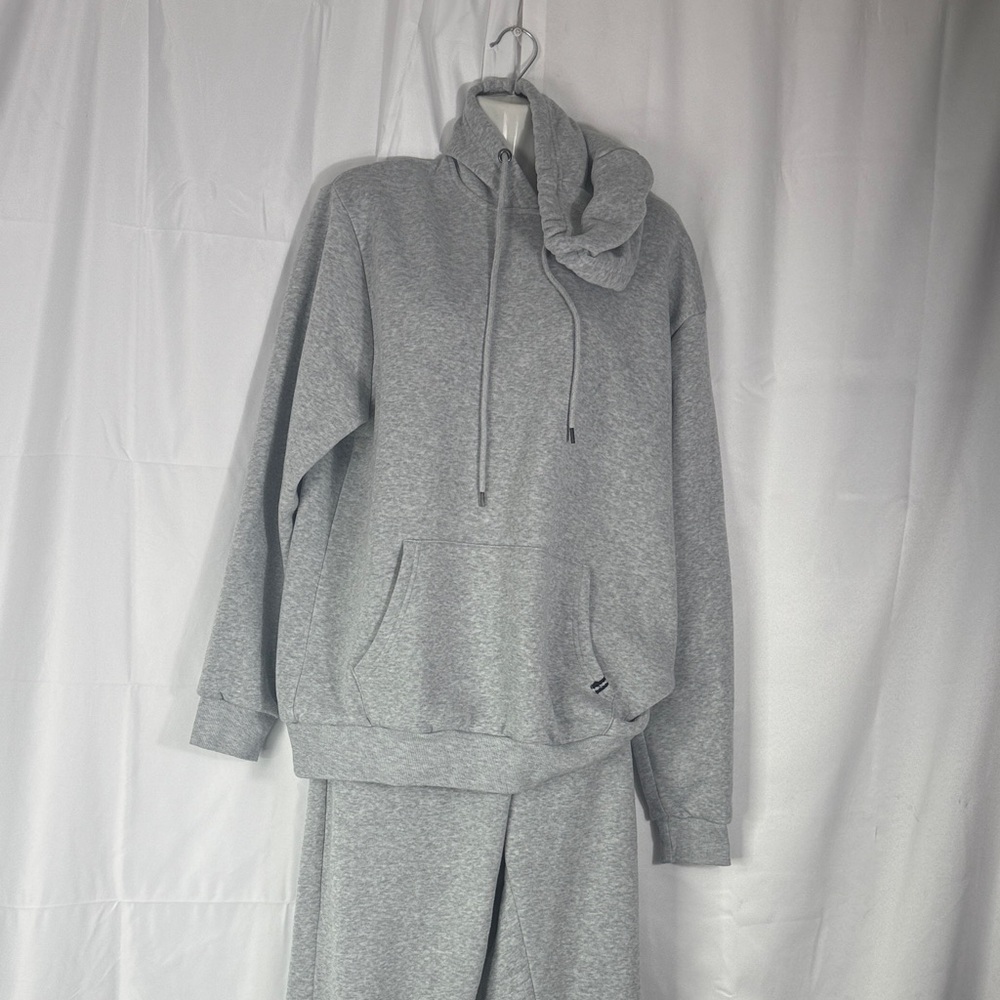 Gray Drawstring Sweatpants - Picture 9 of 12